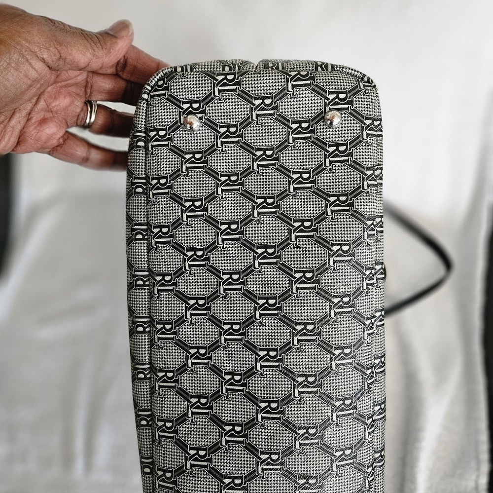 Ralph Lauren Signature Monogram Black and White Tote - Picture 4 of 10